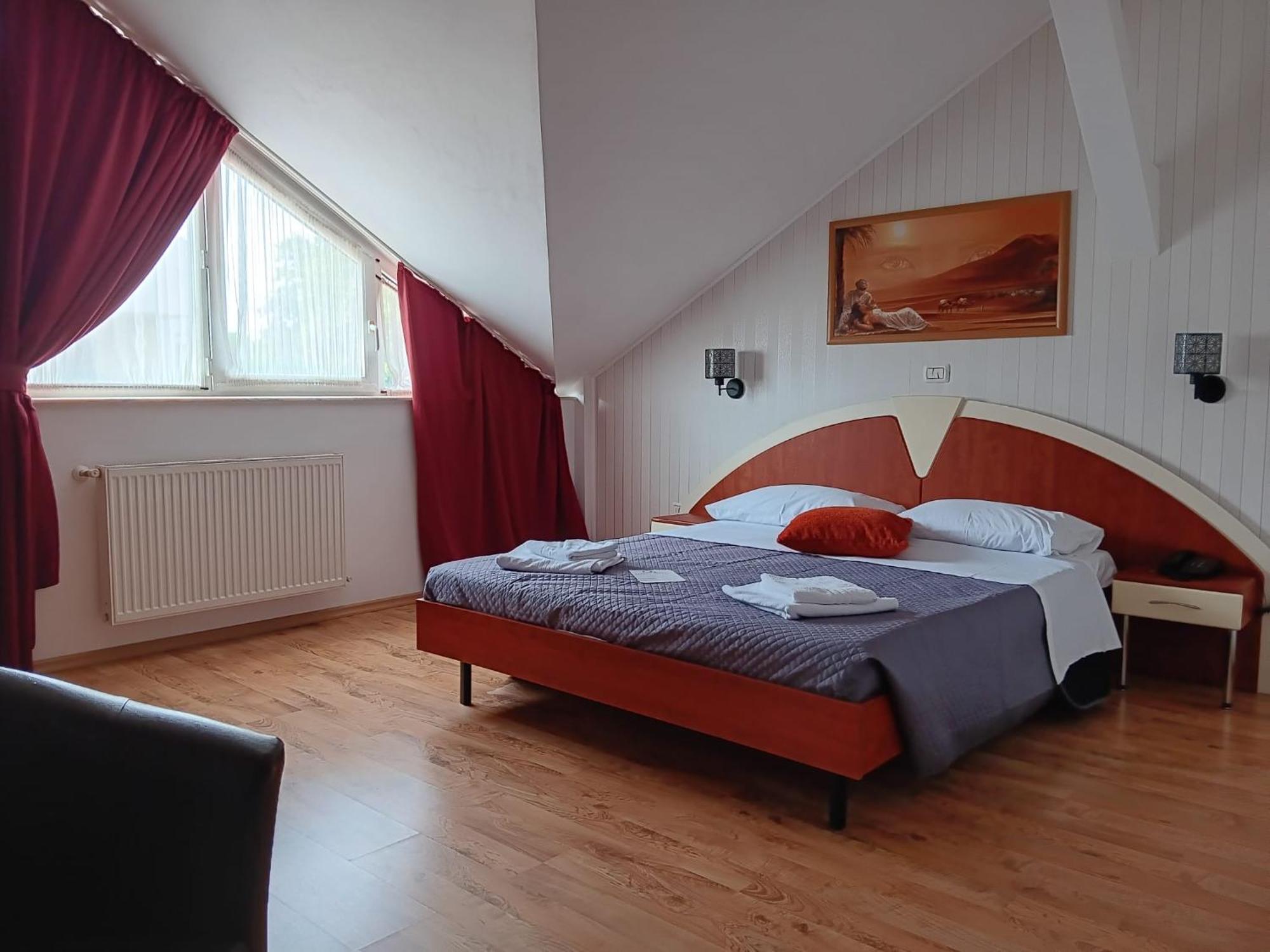 Hotel Vila Veneto Temešvár Exteriér fotografie